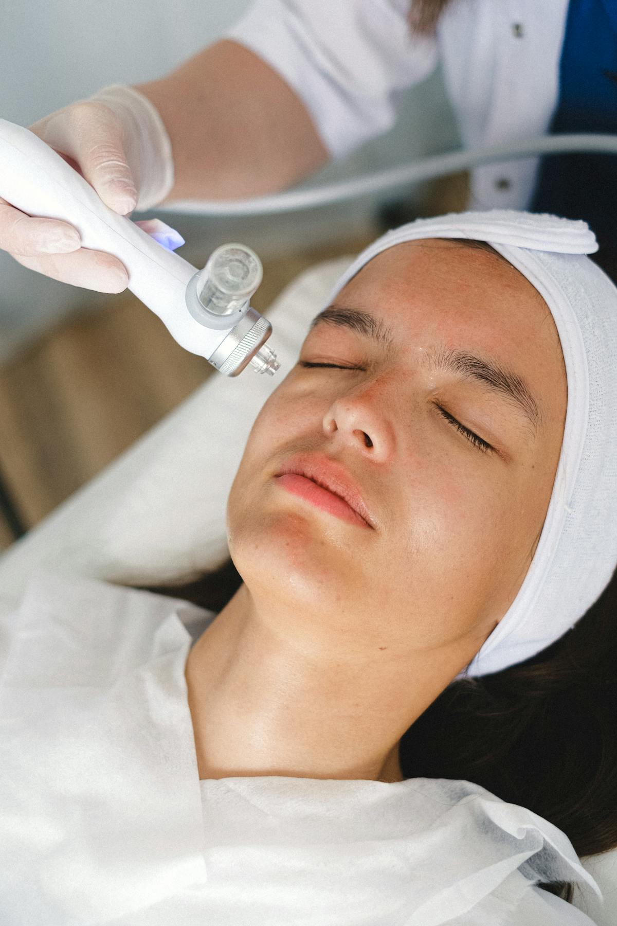 Tratamiento facial con equipo HIFU